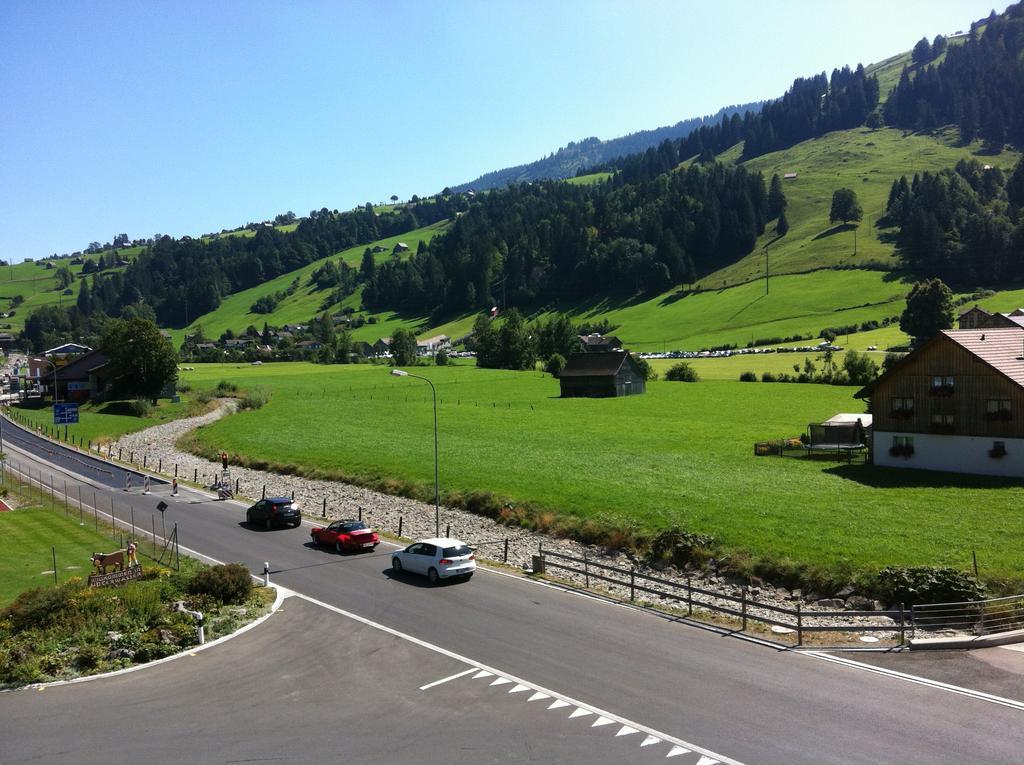 Hotel Alpina Unterwasser Buitenkant foto